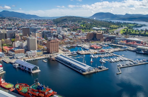 Somerset on the Pier - Accommodation Batemans Bay 4