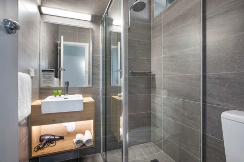 Skyways Hotel - Accommodation Batemans Bay 4