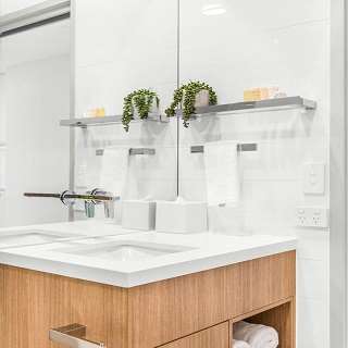 Essence Suites Taringa - Accommodation Batemans Bay 2