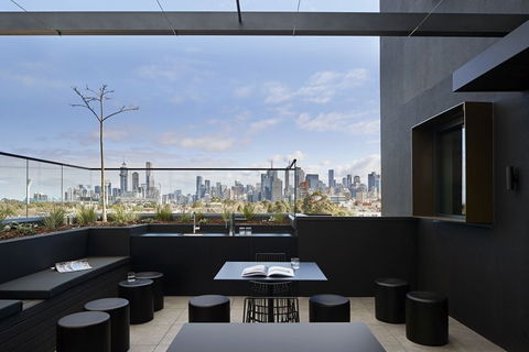 Lanbruk Apartment Hotel-Richomnd Hill - Accommodation Batemans Bay 0