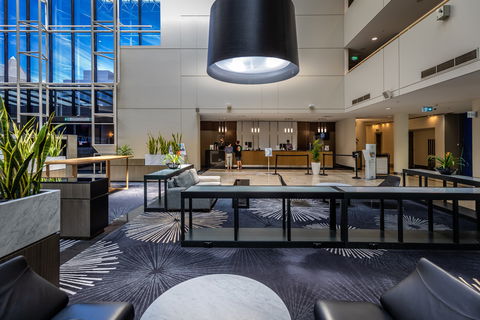 Crowne Plaza Canberra - Accommodation Batemans Bay 2