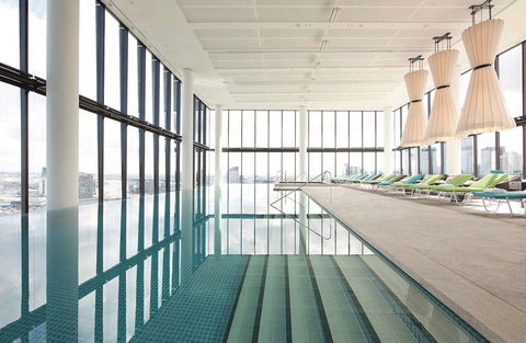 Crown Metropol Melbourne - Accommodation Batemans Bay 9