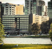 Mercure Melbourne Albert Park - Accommodation Batemans Bay