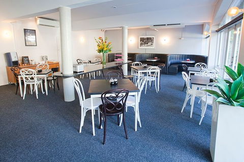 Punt Road Apartment Hotel - Accommodation Batemans Bay 2