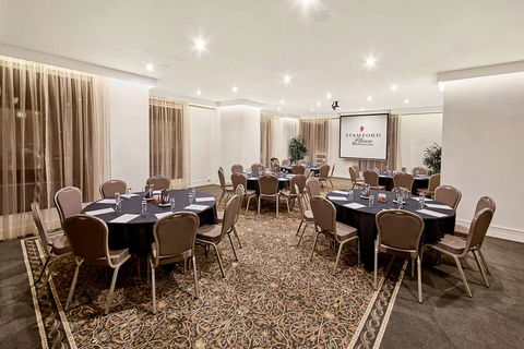 Stamford Plaza Melbourne - Accommodation Batemans Bay 9