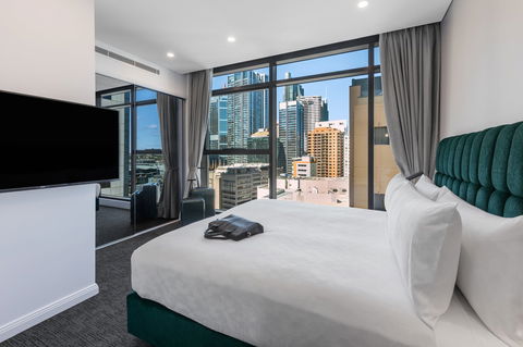 Meriton Suites Sussex Street, Sydney - Accommodation Batemans Bay 0