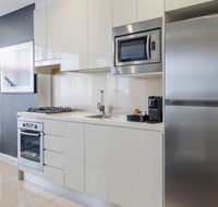 Meriton Suites Zetland - Accommodation Batemans Bay