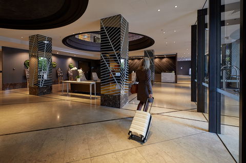 Pullman Melbourne On The Park - Accommodation Batemans Bay 3