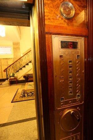 ULTIQA Rothbury Hotel - Accommodation Batemans Bay 1