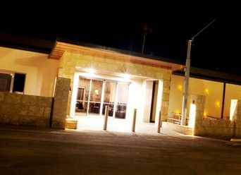 Newman Hotel - Accommodation Batemans Bay 0