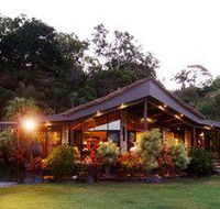 Trinity Beach Palace - Accommodation Batemans Bay