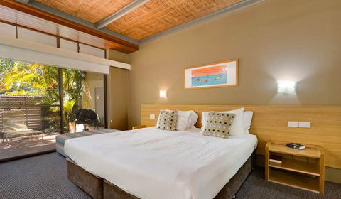 Nautilus Beachfront Villas & Spa - Accommodation Batemans Bay 1