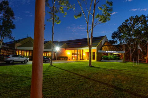 DoubleTree By Hilton Hotel Alice Springs - Accommodation Batemans Bay 1