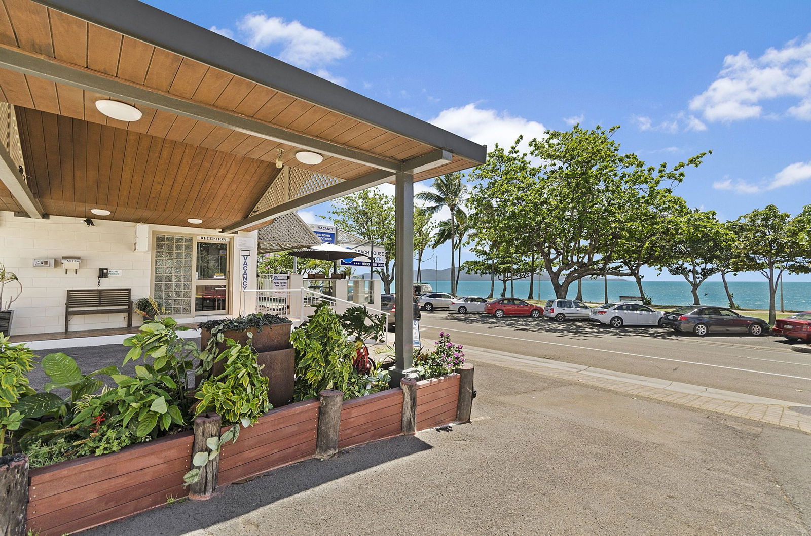 Hermit Park QLD Accommodation Batemans Bay