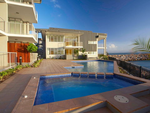 Grand Mercure Apartments Magnetic Island - Accommodation Batemans Bay 1