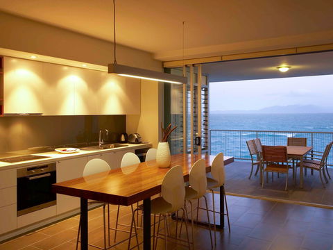 Grand Mercure Apartments Magnetic Island - Accommodation Batemans Bay 6
