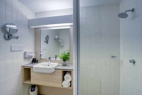 The Palmer Collective - Accommodation Batemans Bay 6