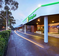 Holiday Inn Warwick Farm - Accommodation Batemans Bay