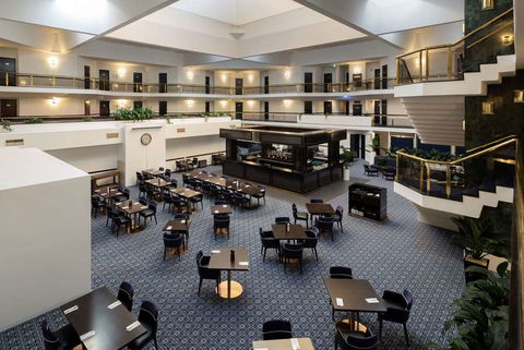 Ramada by Wyndham Diplomat Canberra - Accommodation Batemans Bay 12