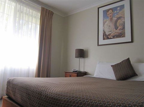 Forrest Hotel & Apartments - Accommodation Batemans Bay 7