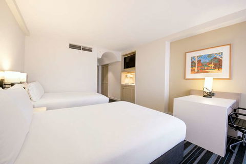 DoubleTree By Hilton Esplanade Darwin - Accommodation Batemans Bay 4