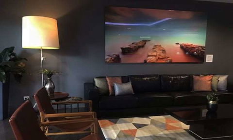 H On Smith Hotel - Accommodation Batemans Bay 2