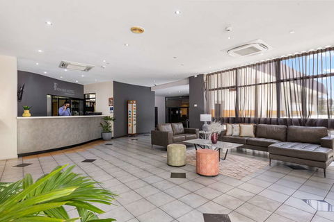 Hotel Frontier Darwin - Accommodation Batemans Bay 1