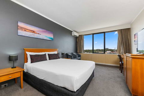 Hotel Frontier Darwin - Accommodation Batemans Bay 2
