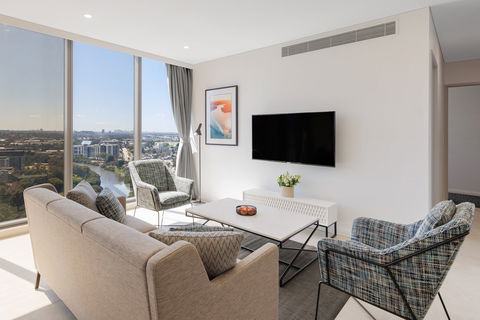 Meriton Suites George St - Accommodation Batemans Bay 4