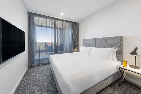 Meriton Suites George St - Accommodation Batemans Bay 7