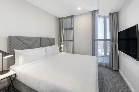 Meriton Suites George St - Accommodation Batemans Bay 8