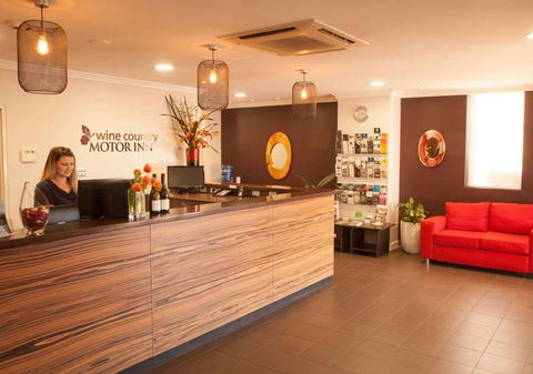 Wine Country Motor Inn - Accommodation Batemans Bay 1