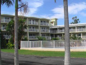 Cabarita Lake Apartments - Accommodation Batemans Bay 0