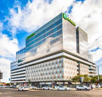 Holiday Inn Werribee - Accommodation Batemans Bay