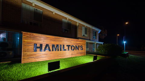 Hamilton's Queanbeyan Motel - Accommodation Batemans Bay 2