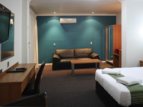 Ibis Styles Broken Hill - Accommodation Batemans Bay 0