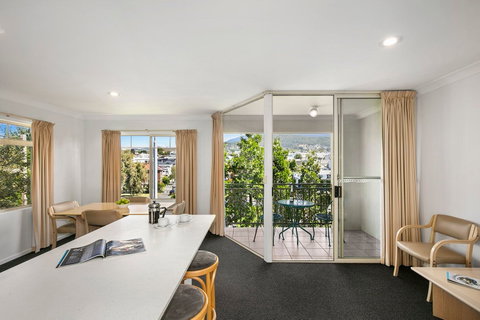 Quest Trinity House - Accommodation Batemans Bay 2