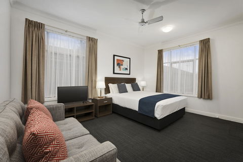 Quest Dandenong - Accommodation Batemans Bay 2