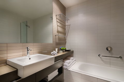 Caroline Serviced Apartments - Accommodation Batemans Bay 4