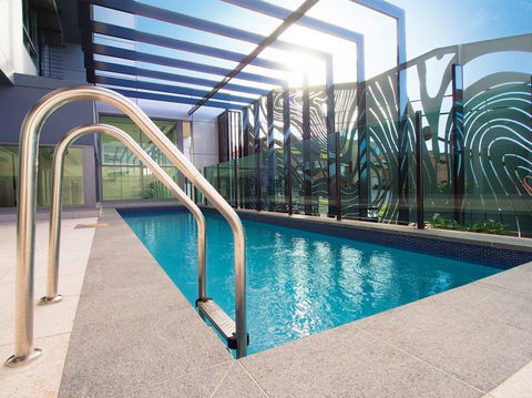 Oaks Grand Gladstone - Accommodation Batemans Bay 2