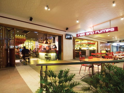 Oaks Grand Gladstone - Accommodation Batemans Bay 3