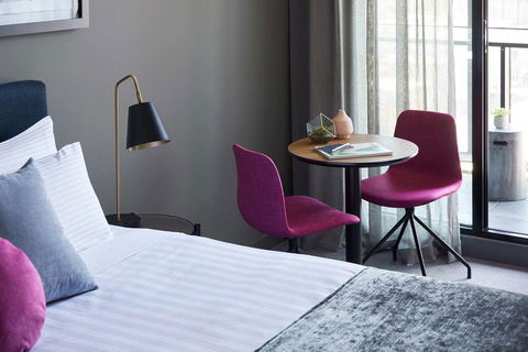 The Chen - Art Series - Accommodation Batemans Bay 7