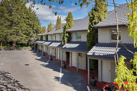 Elphin Villas - Accommodation Batemans Bay 0