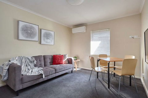 Elphin Villas - Accommodation Batemans Bay 1