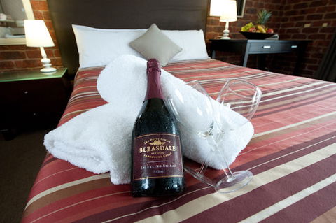 Admiral Motor Inn - Accommodation Batemans Bay 2