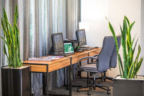 Holiday Inn Potts Point - Accommodation Batemans Bay 14