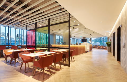 Holiday Inn Express Sydney Airport - Accommodation Batemans Bay 3