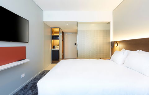 Holiday Inn Express Sydney Airport - Accommodation Batemans Bay 8