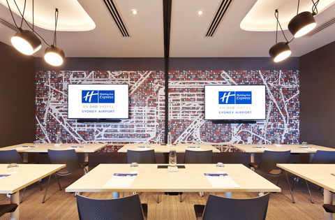 Holiday Inn Express Sydney Airport - Accommodation Batemans Bay 10