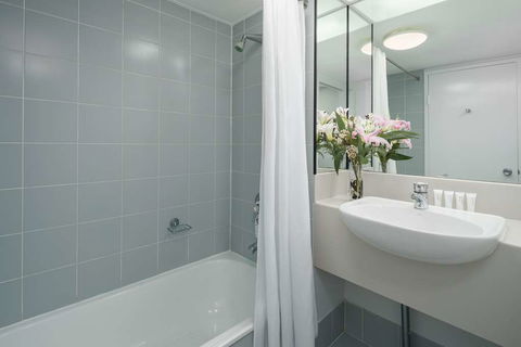 Rydges Esplanade Resort Cairns - Accommodation Batemans Bay 4